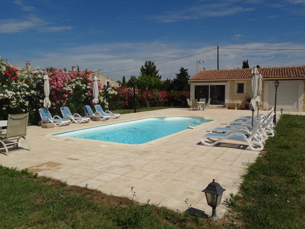 Locations Des Alpilles Saint-Rémy-de-Provence Exterior foto