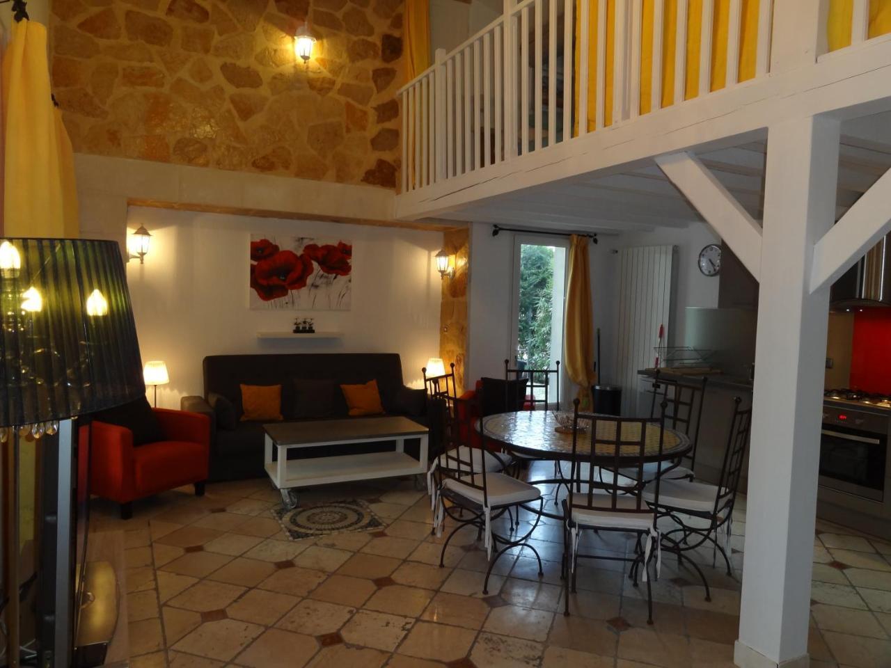 Locations Des Alpilles Saint-Rémy-de-Provence Exterior foto